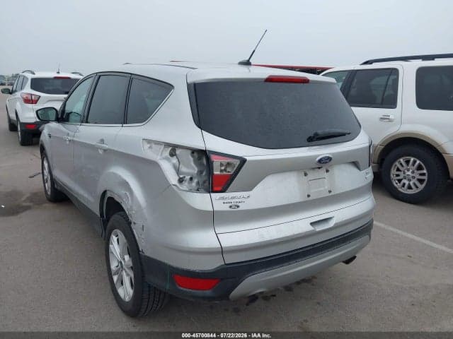 2017 FORD ESCAPE SE 6