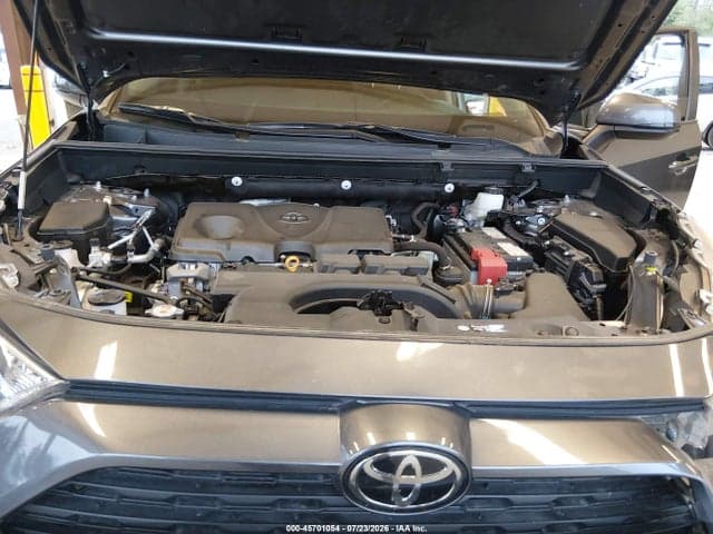 2021 TOYOTA RAV4 XLE 10