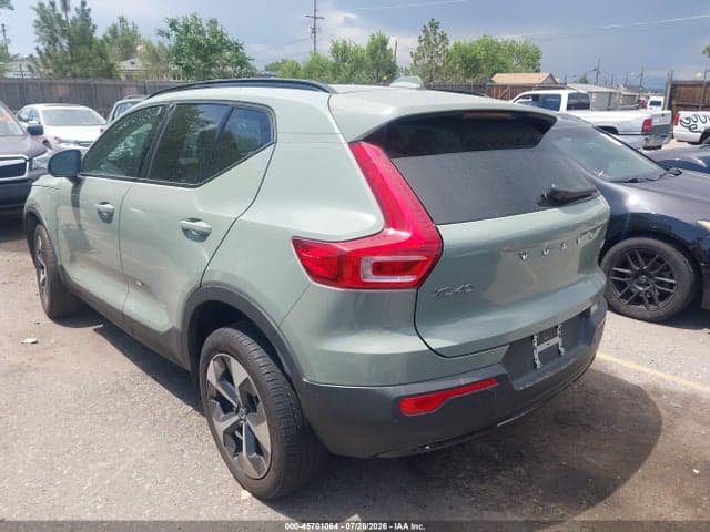 2024 VOLVO XC40 B5 PLUS DARK THEME 3