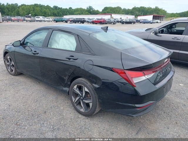 2023 HYUNDAI ELANTRA SEL 3