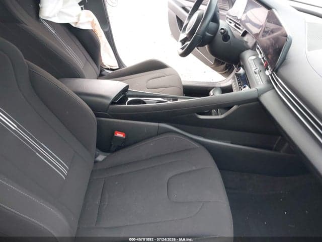 2023 HYUNDAI ELANTRA SEL 5