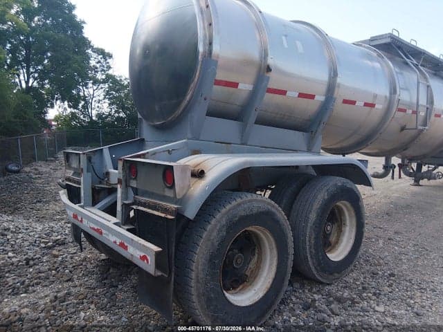 1976 BUTLER TANKER TRAILER 7
