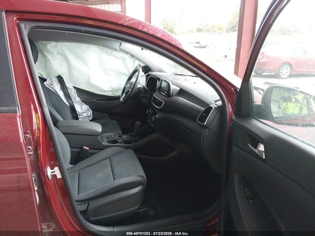 2020 HYUNDAI TUCSON SE 5