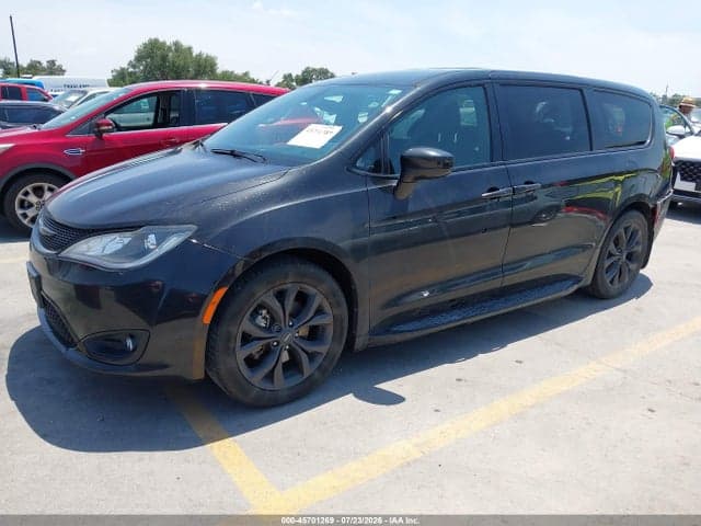 2020 CHRYSLER PACIFICA TOURING 2