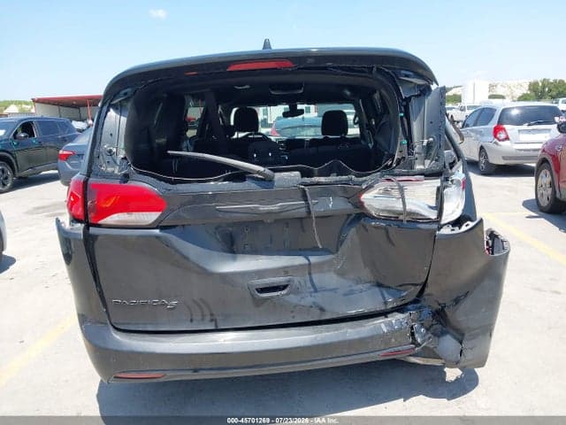 2020 CHRYSLER PACIFICA TOURING 16