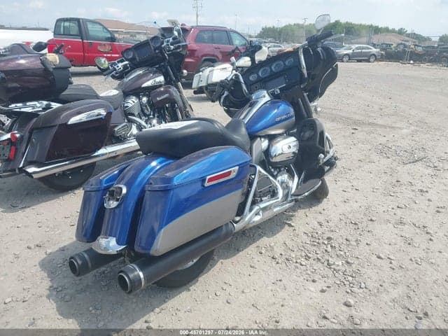 2017 HARLEY-DAVIDSON FLHTK ULTRA LIMITED 4