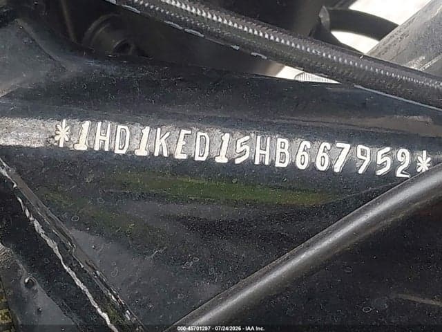 2017 HARLEY-DAVIDSON FLHTK ULTRA LIMITED 10