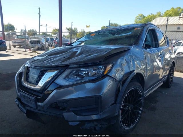 2017 NISSAN ROGUE SV 2