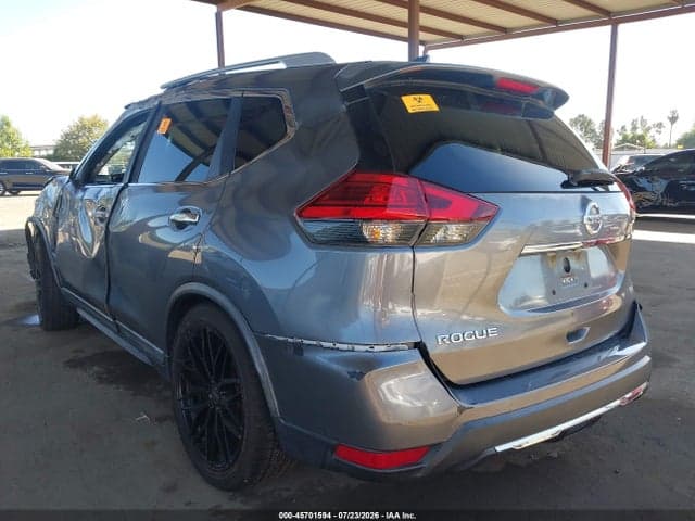 2017 NISSAN ROGUE SV 3