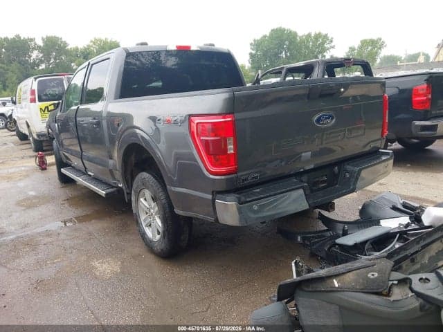 2023 FORD F-150 XLT 3
