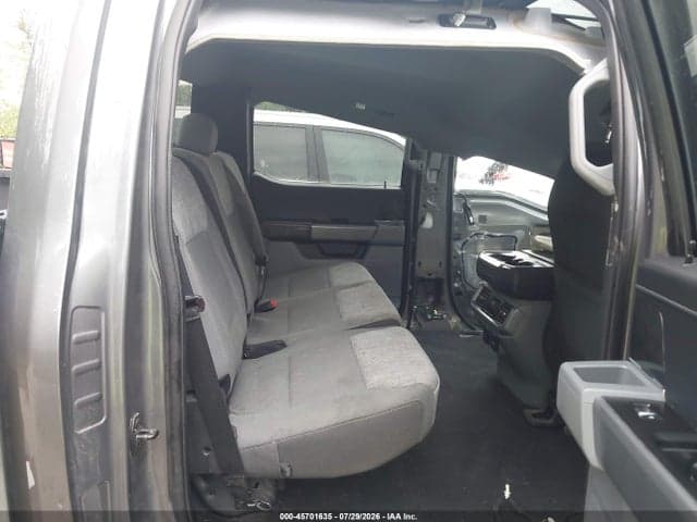 2023 FORD F-150 XLT 8