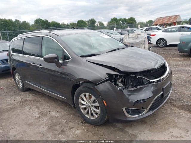 2018 CHRYSLER PACIFICA TOURING L 1