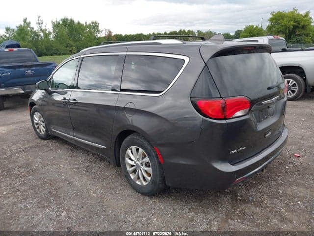 2018 CHRYSLER PACIFICA TOURING L 3