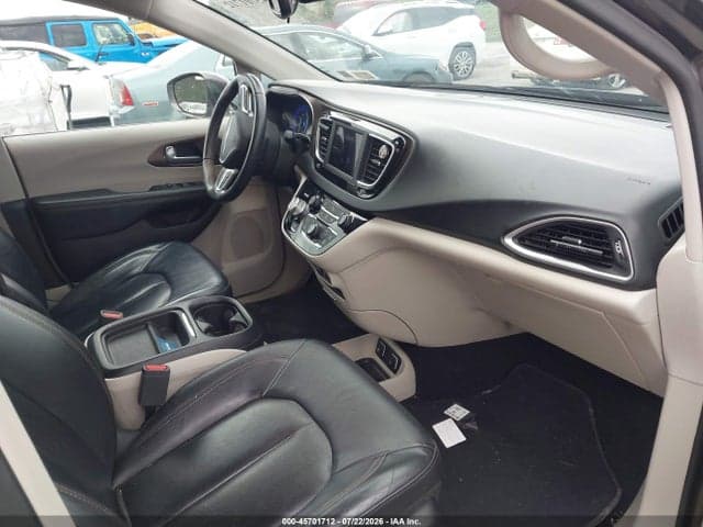 2018 CHRYSLER PACIFICA TOURING L 5