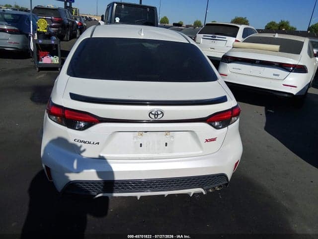 2021 TOYOTA COROLLA XSE 17