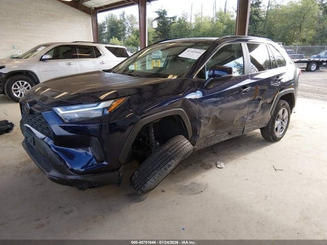 2023 TOYOTA RAV4 XLE 2