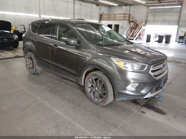 2017 FORD ESCAPE SE 1