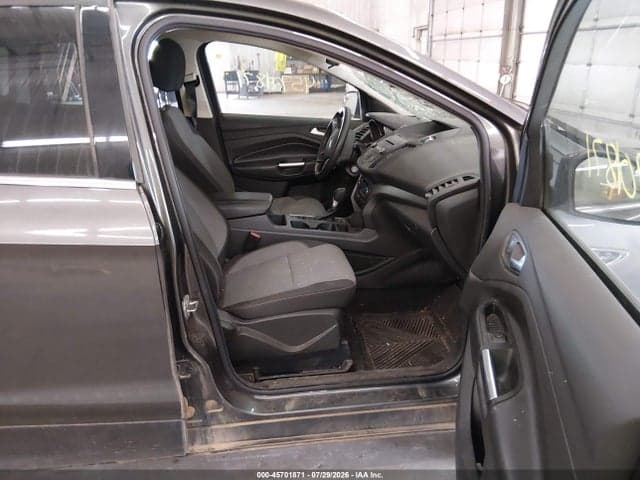 2017 FORD ESCAPE SE 5