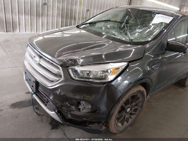 2017 FORD ESCAPE SE 6