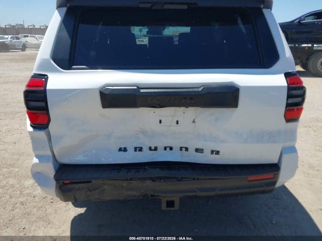 2026 TOYOTA 4RUNNER SR5 6