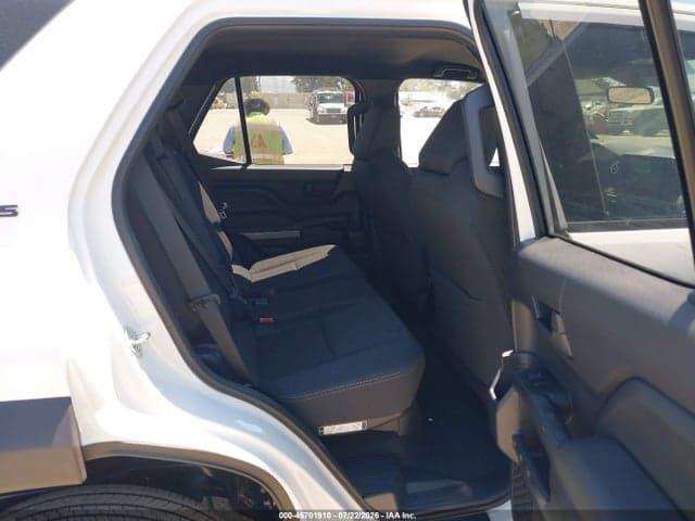 2026 TOYOTA 4RUNNER SR5 8