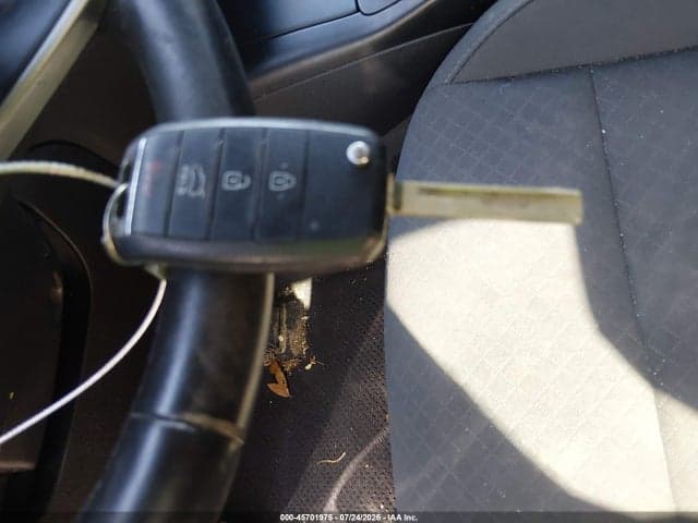 2017 KIA SORENTO 3.3L LX 11