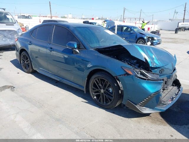 2026 TOYOTA CAMRY SE 1