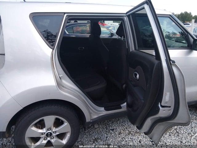 2017 KIA SOUL 8