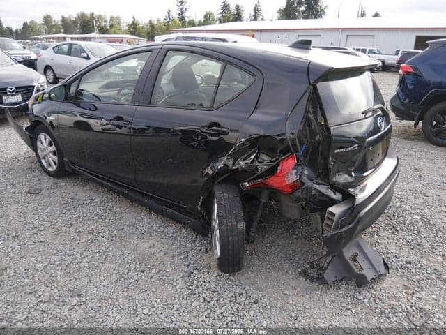 2017 TOYOTA PRIUS C TWO 3