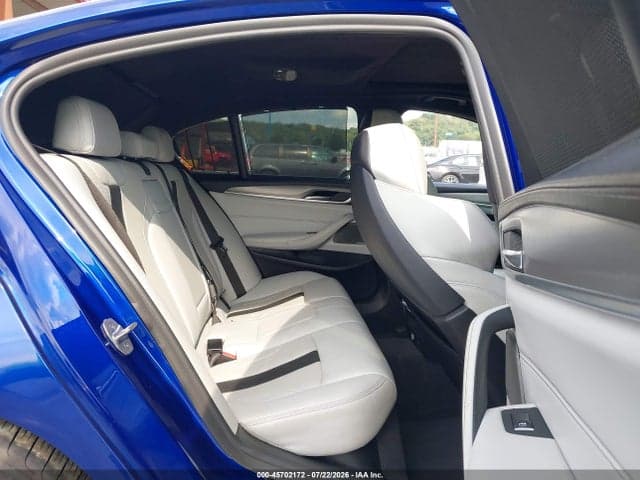 2019 BMW M5 8