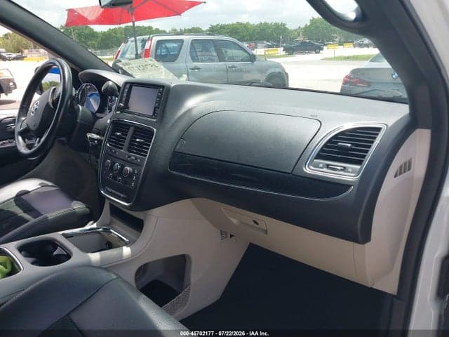 2017 DODGE GRAND CARAVAN SXT 5