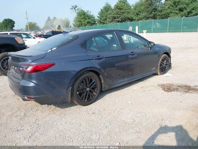 2026 TOYOTA CAMRY SE 4