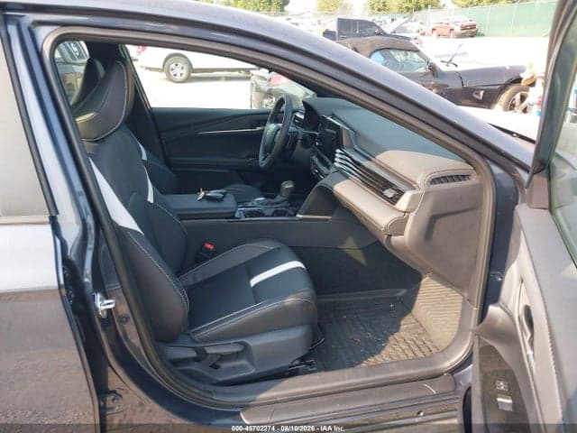 2026 TOYOTA CAMRY SE 5