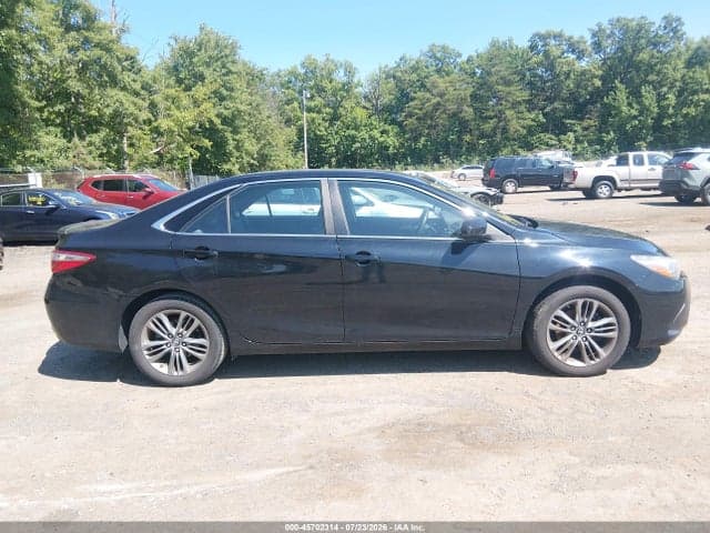 2017 TOYOTA CAMRY SE 13
