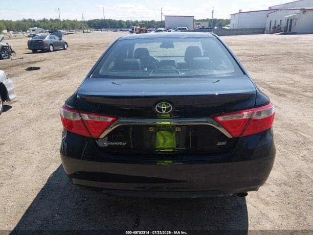 2017 TOYOTA CAMRY SE 16