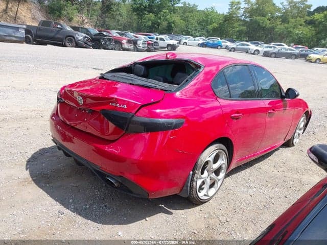 2020 ALFA ROMEO GIULIA TI SPORT AWD 4