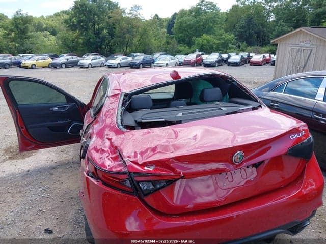 2020 ALFA ROMEO GIULIA TI SPORT AWD 6