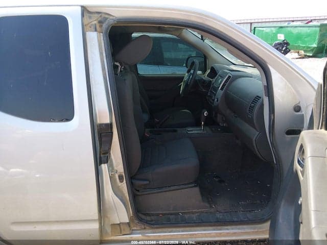 2017 NISSAN FRONTIER S 5