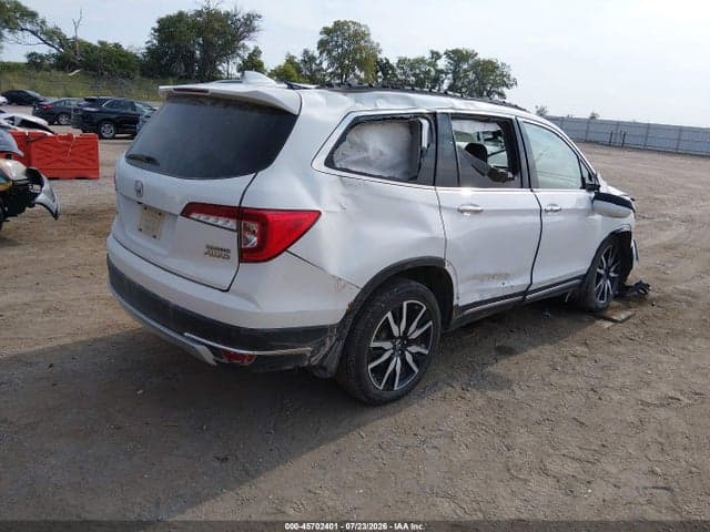 2020 HONDA PILOT AWD TOURING 8 PASSENGER 4