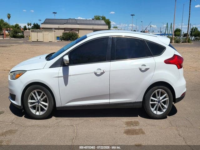2017 FORD FOCUS SE 12