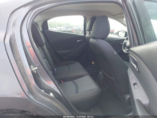 2017 TOYOTA YARIS IA 8