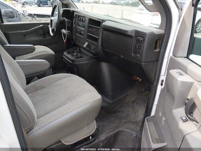 2017 GMC SAVANA 2500 WORK VAN 5