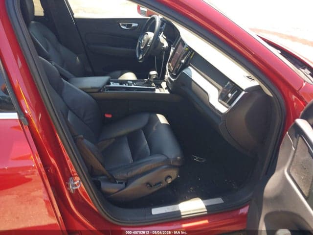 2019 VOLVO XC60 T6 MOMENTUM 5