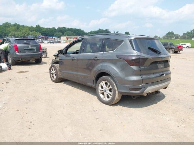 2017 FORD ESCAPE SE 3