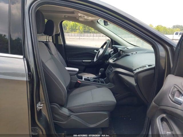 2017 FORD ESCAPE SE 5