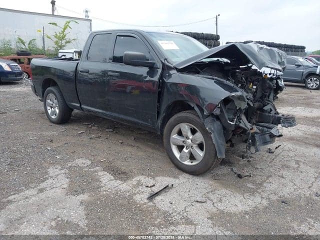 2017 RAM 1500 EXPRESS 4X4 6'4 BOX - 1