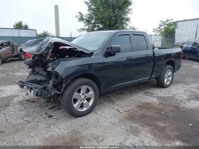 2017 RAM 1500 EXPRESS 4X4 6'4 BOX 2