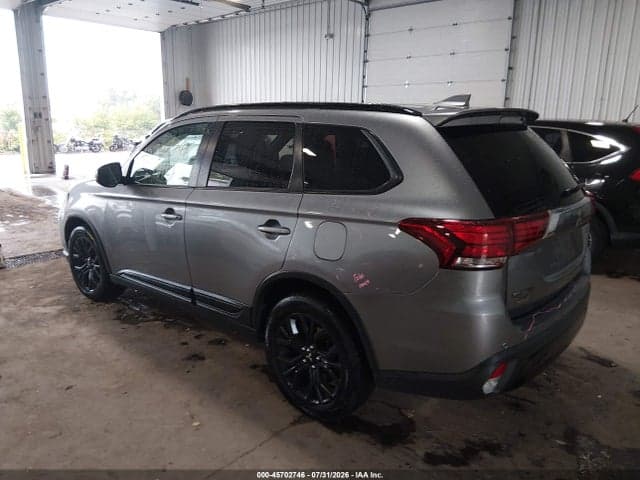 2019 MITSUBISHI OUTLANDER LE 3