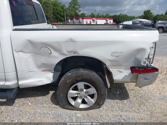 2020 RAM 1500 CLASSIC SLT 4X2 6'4 BOX 6