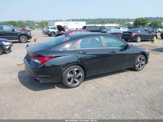 2023 HYUNDAI ELANTRA LIMITED 4